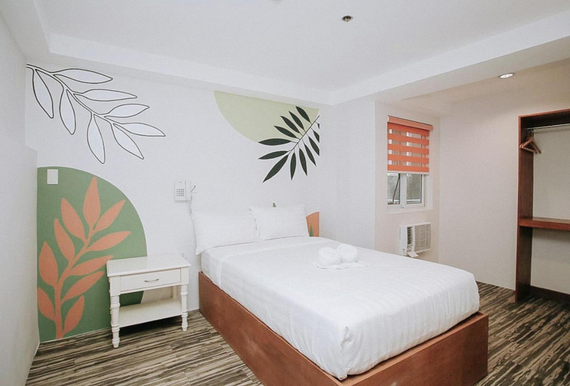 Lea Robert Hotel Angeles Pampanga By Reddoorz Exteriér fotografie