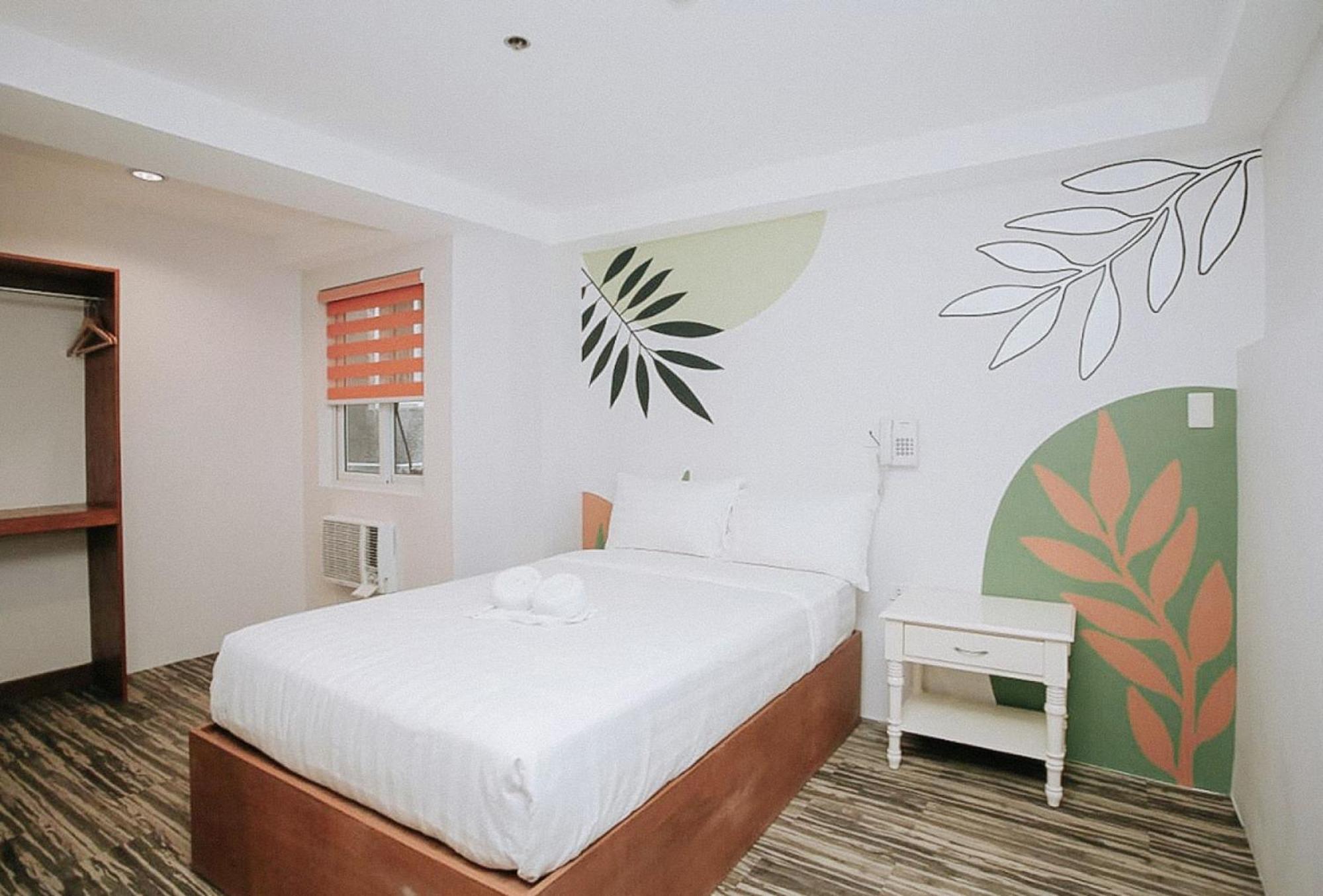 Lea Robert Hotel Angeles Pampanga By Reddoorz Exteriér fotografie