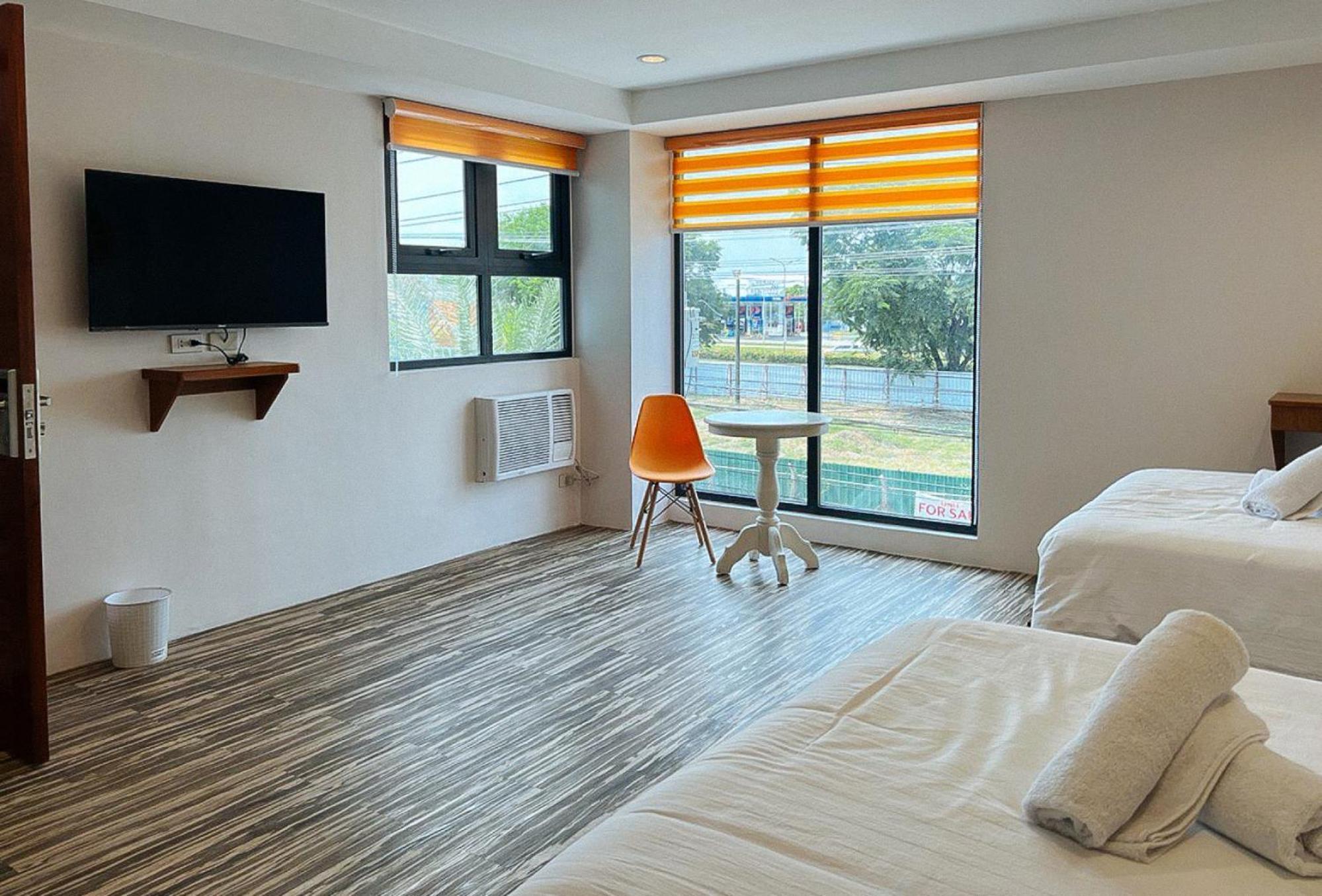 Lea Robert Hotel Angeles Pampanga By Reddoorz Exteriér fotografie
